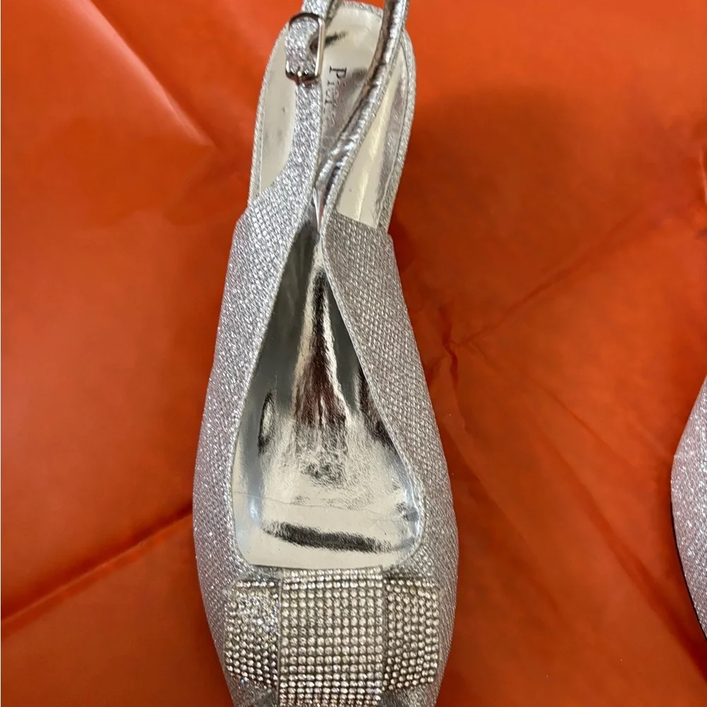 Pierre Dumas Glittering Silver Slingbac shoes